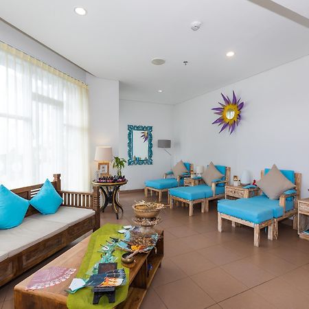 Hotel Neo Denpasar By Aston Exterior foto