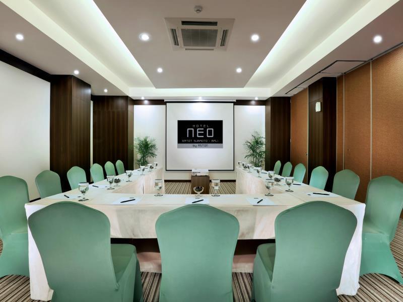 Hotel Neo Denpasar By Aston Exterior foto