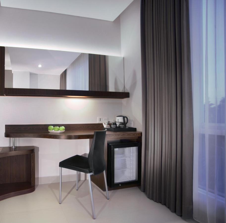 Hotel Neo Denpasar By Aston Exterior foto