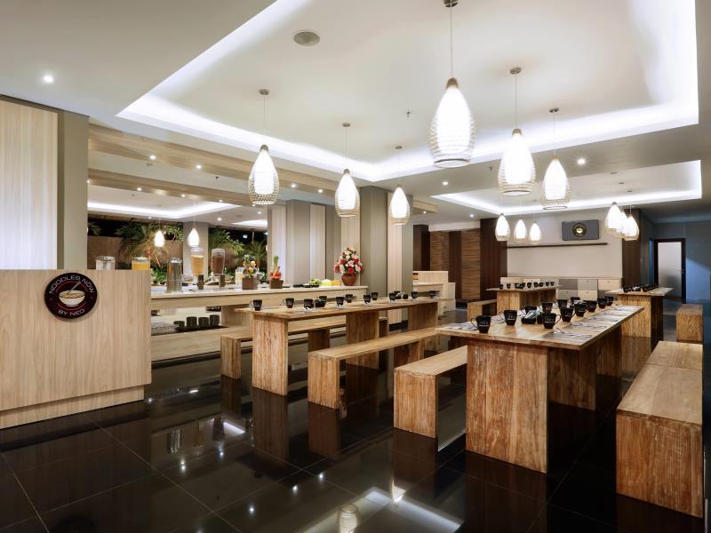 Hotel Neo Denpasar By Aston Exterior foto