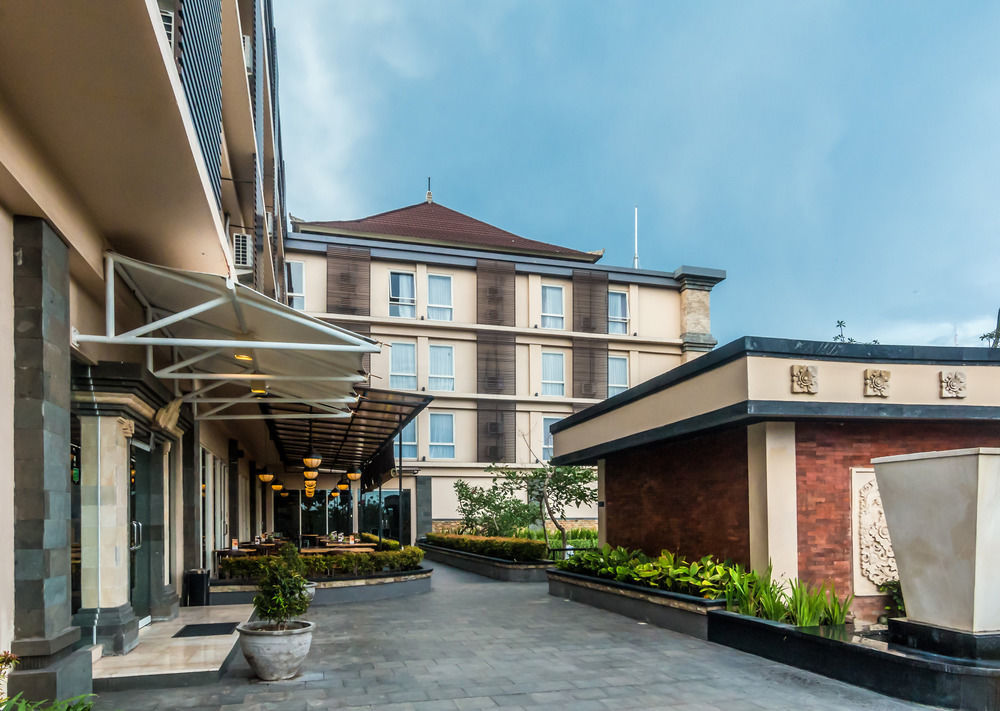 Hotel Neo Denpasar By Aston Exterior foto