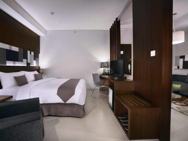 Hotel Neo Denpasar By Aston Exterior foto