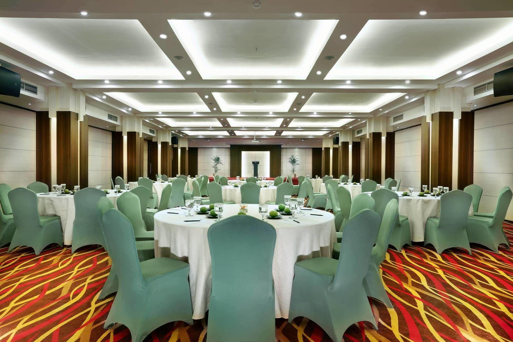 Hotel Neo Denpasar By Aston Exterior foto