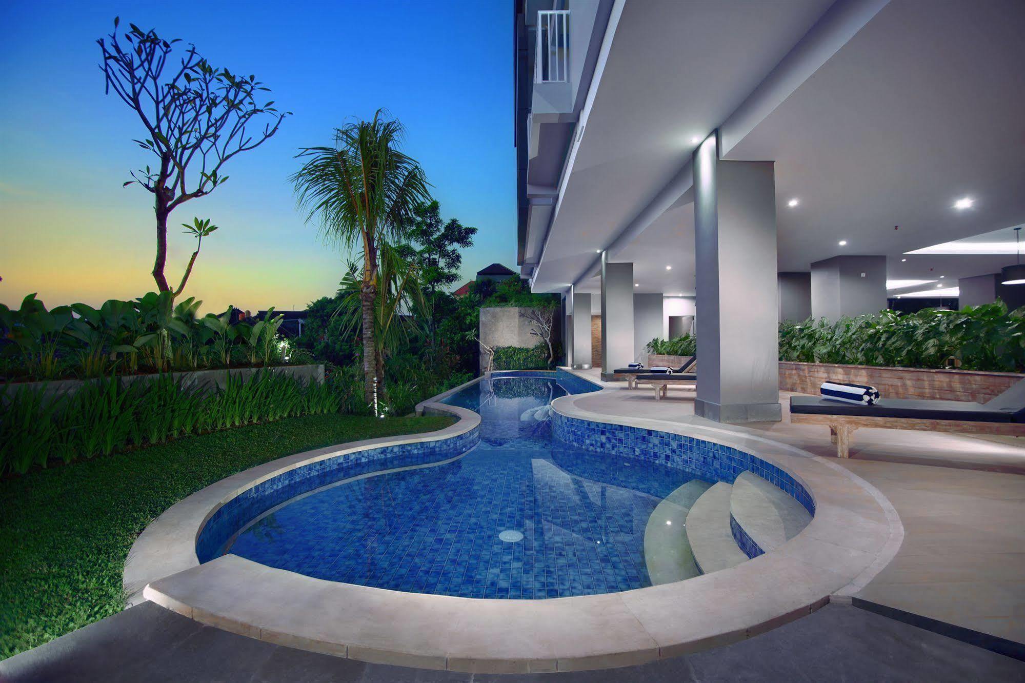Hotel Neo Denpasar By Aston Exterior foto