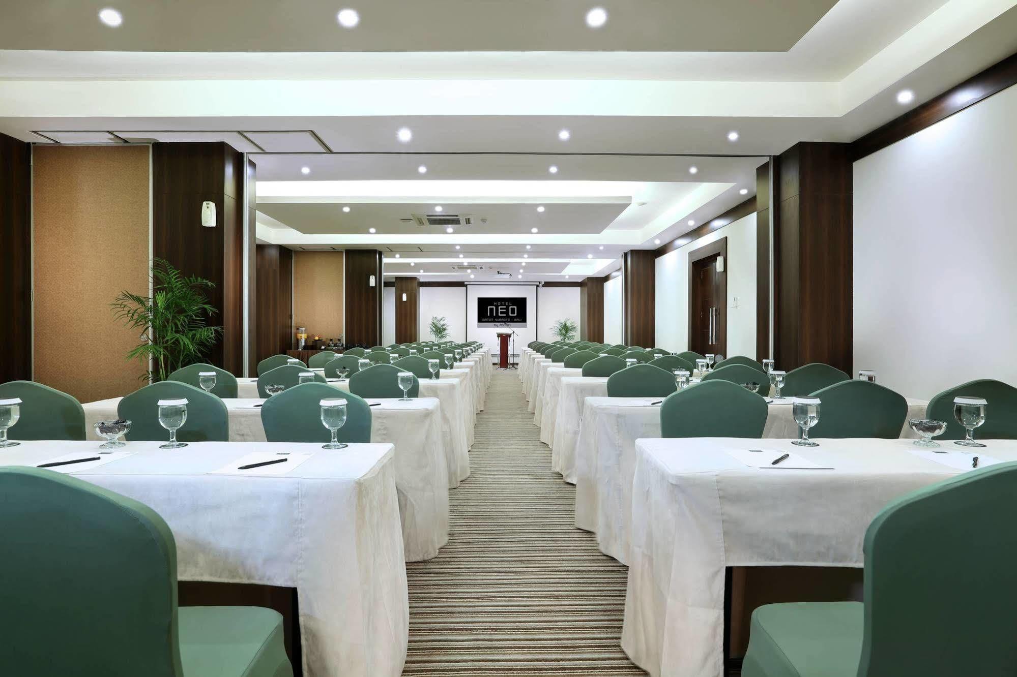 Hotel Neo Denpasar By Aston Exterior foto